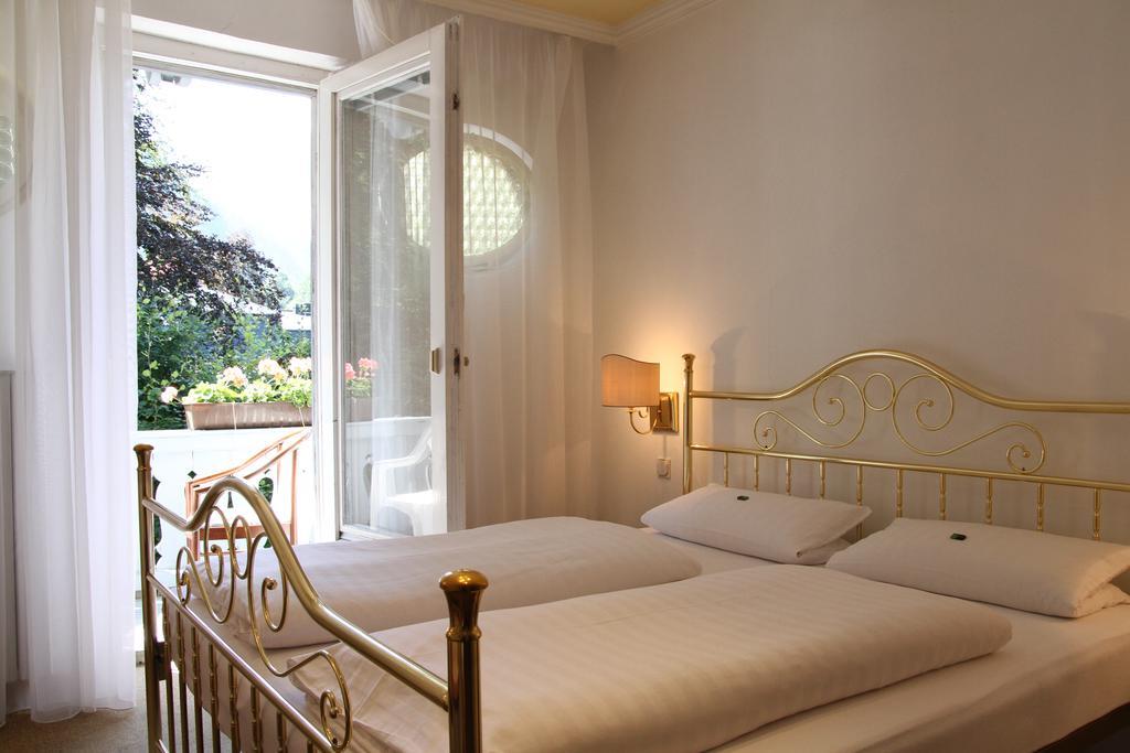 Romantic-Pension Albrecht - Since 1901 Hohenschwangau Extérieur photo