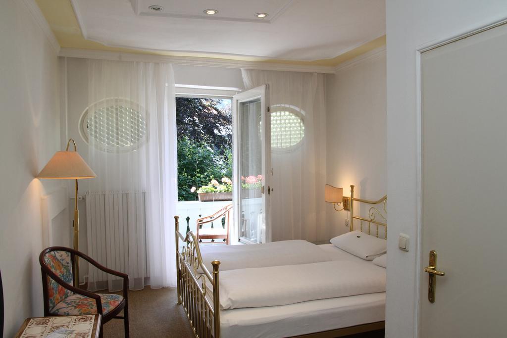 Romantic-Pension Albrecht - Since 1901 Hohenschwangau Extérieur photo
