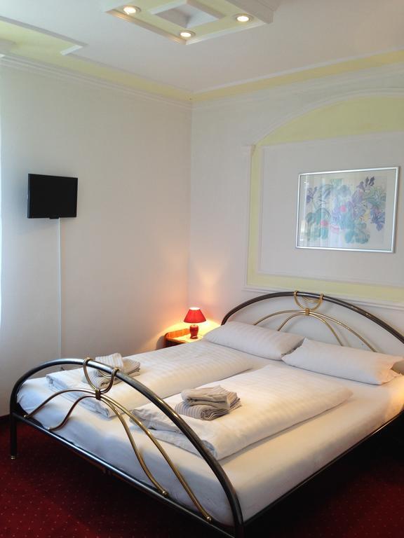 Romantic-Pension Albrecht - Since 1901 Hohenschwangau Extérieur photo